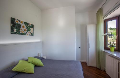 Pietra La Croce House | Fiori del Conero