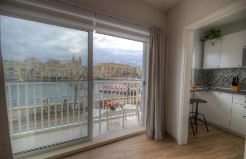Il-Balluta Apartment | First floor studio apartment seconds from Balluta Bay IPAP1-1