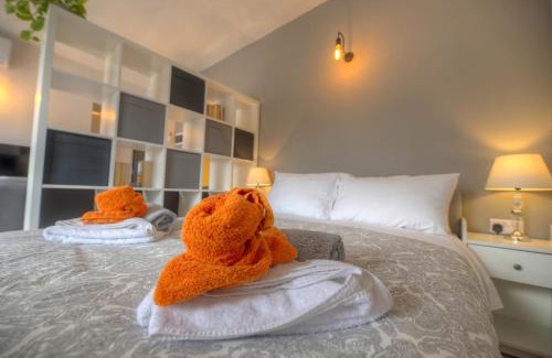 Il-Balluta Apartment | First floor studio apartment seconds from Balluta Bay IPAP1-1