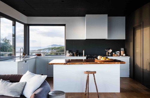 Seymour House | FIRST LIGHT Tasmania (House)