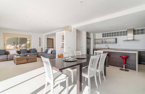 Coveta Fuma Villa | First Line Villa Mina with Spectacular Views, Pool & Wi-Fi