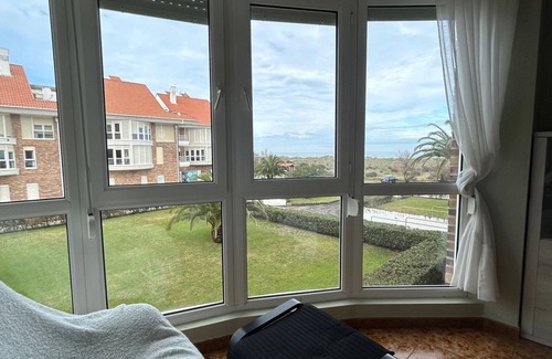 Santona Apartment | First row Berria beach ! with LARGE POOL