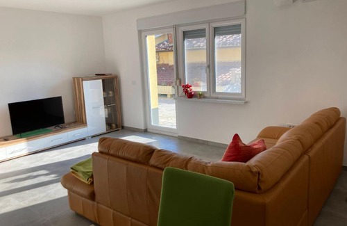 Ajdovscina House | First Vrtovin Apartment