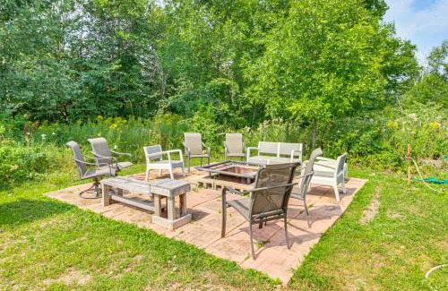 Brook Park House | Fish and Swim Lakefront Mora Home on 2 Acres!