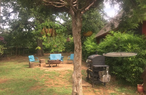 Pilot Point Cabin | Fishing Cabin, Romantic Getaways, BnB, Family, Pets, Weddings, Party, Rendezvous