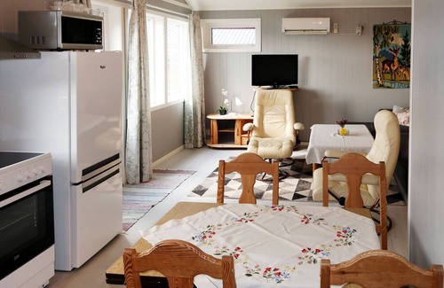 Hyllestad House | Fjordperlen by Interhome