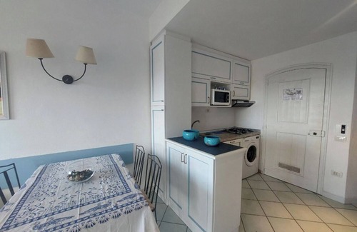 Canneddi Apartment | Flat with sea view terrace in holiday village near Isola Rossa