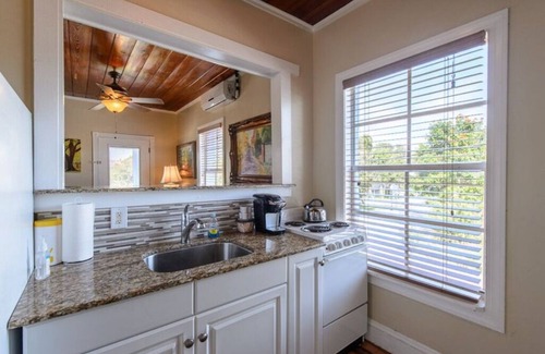 Stuart Hotel | FLAGLER SUITE AT OLD COLORADO INN