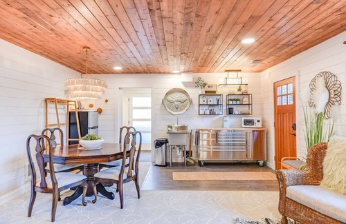 Moscow Apartment | Flaky Croissant Flat