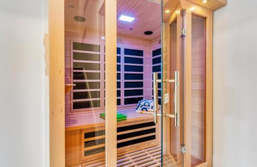 Sweetwater House | Flamingo Hideaway