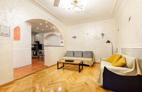 Corvin negyed Apartment | Flat in Corvin Negyed with A/C near bus stop from/to Airport