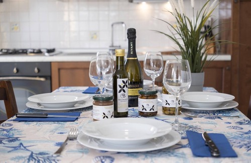 Poggi Apartment | Flat in villa with garden | Ap29