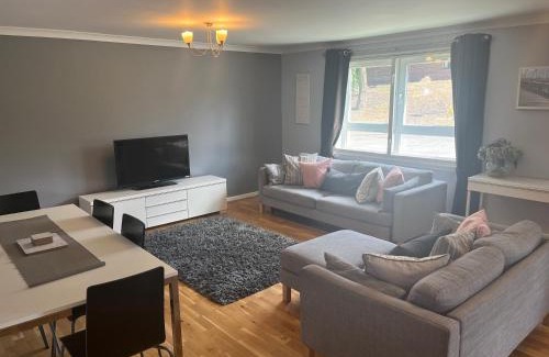 East Kilbride Apartment | Flat Two, 212 Eaglesham Road, East Kilbride, Glasgow