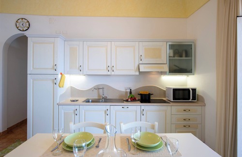 Praiano House | FLATIRON APP 1 - Unrivaled views on the Amalfi Coast - Sosòre Holiday Homes