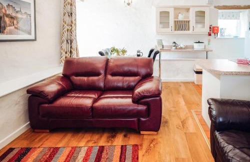 Lydstep House | Flemish Cottage - Uk6720