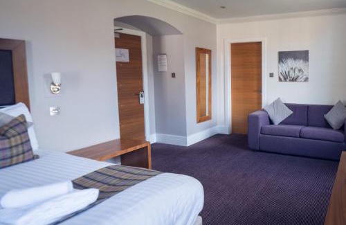 Stirling Hotel | Fletcher's Restaurant Bar & Rooms