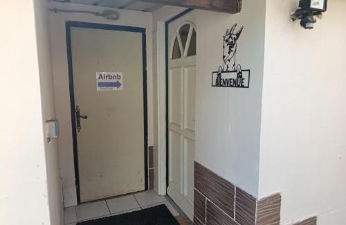 Leglantiers House | FloMar