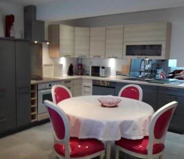 Fleury-la-Riviere Apartment | Flor'Ever en Champagne