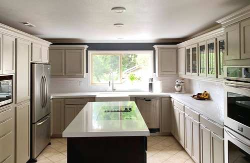 Langlois House | Floras Lake Getaway - Upscale Lakefront resort w guesthouse, suite and boat dock