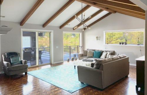 Langlois House | Floras Lake Getaway