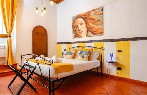Santissima Annunziata Apartment | Florence Garden Suite