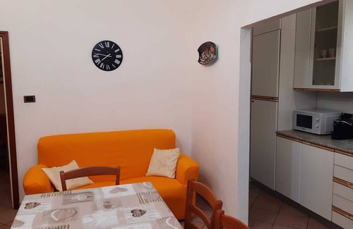 Campi Bisenzio House | Florence Holiday Home - house with garden a few minutes from Florence and Prato