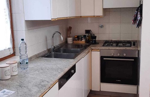 Campi Bisenzio House | Florence Holiday Home - house with garden a few minutes from Florence and Prato