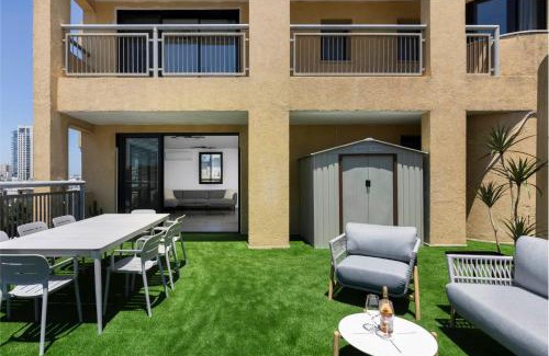 Florentin Apartment | Florentin 5 BDR Duplex with Unique City Views