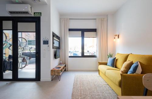 Jesus Apartment | FLORIT FLATS - Stylish Valencia Ceramic Apartments with Free Bicycles by the Joaquin Sorolla Station