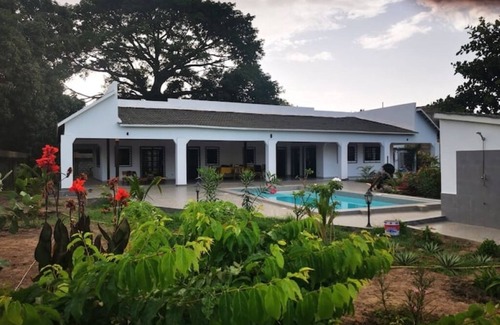 Sanyang House | Flower Garden House