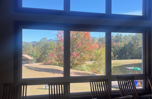 Campton Condo | Foliage Getaway w/resort amenities + pet-friendly