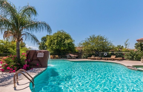 Tucson Condo | Foothills Getaway With Mountain Views.