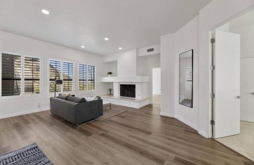 Pinnacle Peak Heights House | Foothills Home