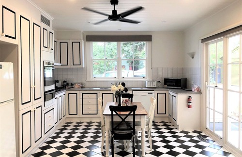 Maldon House | For a couple, a group, or one of life's celebrations