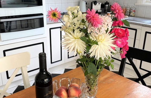 Maldon House | For a couple, a group, or one of life's celebrations