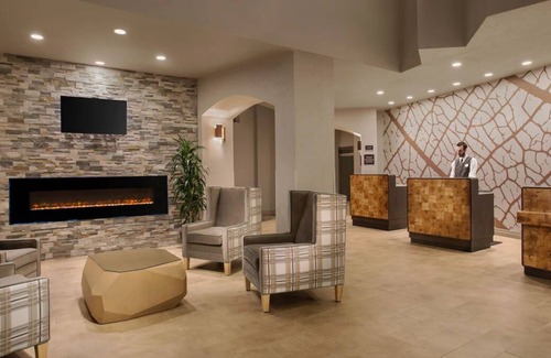 Lake Forest House | For the Whole Family! Onsite Pool, TWO Units, Parking and Shuttle!