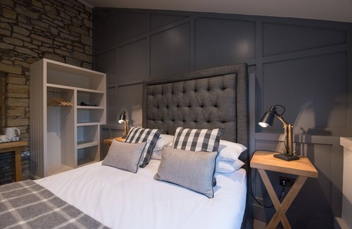 Fence Hotel | Forest