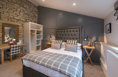 Fence Hotel | Forest