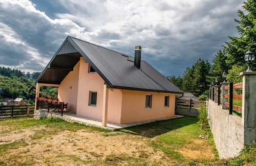 Kolasin House | Forest paradise -three bedroom villa