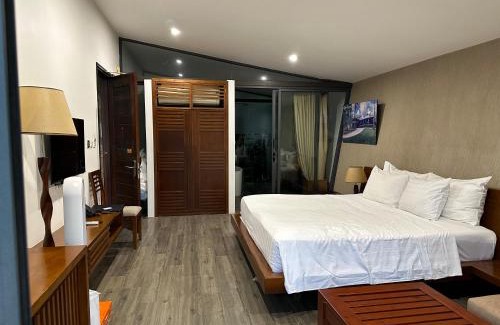 Ngoc Quang Villa | Forest Villa Dai Lai Resort 15