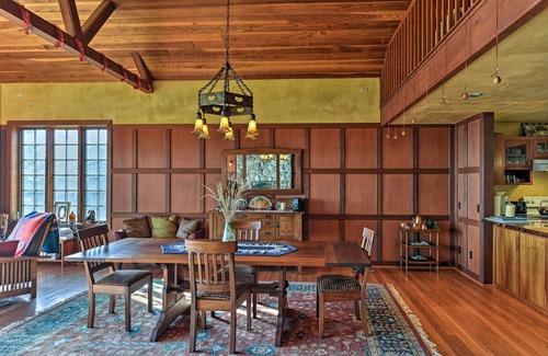 Port Orford House | Forested Gold Beach House w/Panoramic Ocean Views