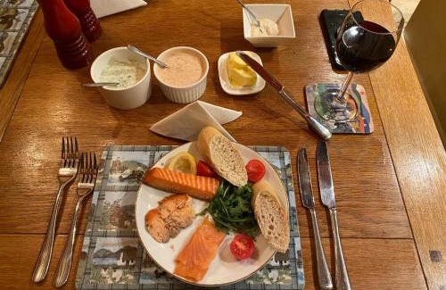 Inverfarigaig Bed & Breakfast | Foresters Lodge bed and breakfast, near loch ness