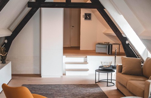 Kruibeke House | Former doctor's house in Kruibeke near Wissekerke Castle