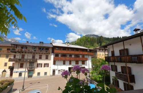Forni di Sopra Apartment | Forni DI Sopra Appartamento Centralissimo Dolomiti