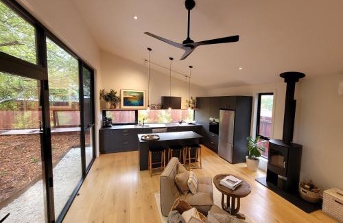 Blackheath Ski Chalet | Fort Rock Cabin