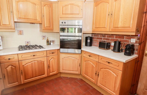 Moylegrove House | FOUNTAIN FOLLY, pet friendly, country holiday cottage in St Dogmaels