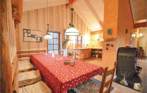 Spøttrup House | Four-Bedroom Holiday Home In Spottrup