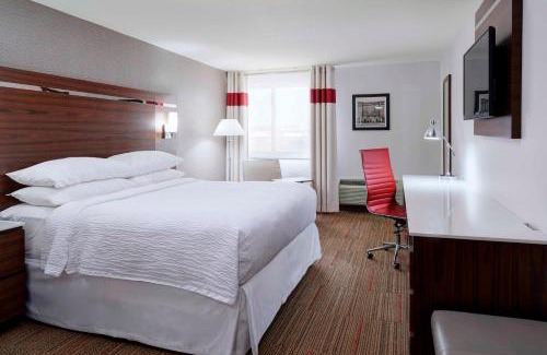 Novi Hotel | Four Points by Sheraton Detroit Novi