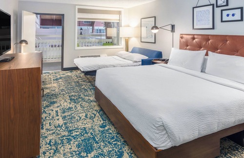 Eastham Hotel | Four Points by Sheraton Eastham Cape Cod