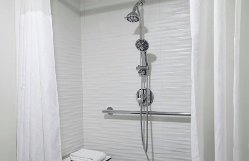 Englewood Hotel | Four Points by Sheraton Englewood